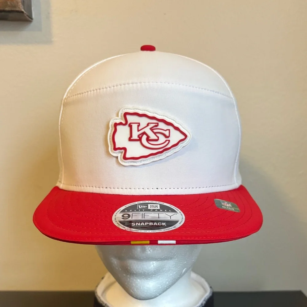 New Era KC Chiefs On-Field sideline SnapBack cap. 9Fifty split panel - Picture 5 of 8